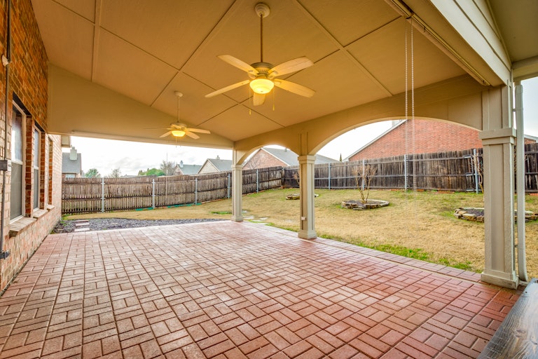 Photo 5 of 28 - 1202 Huntsville Dr, Wylie, TX 75098