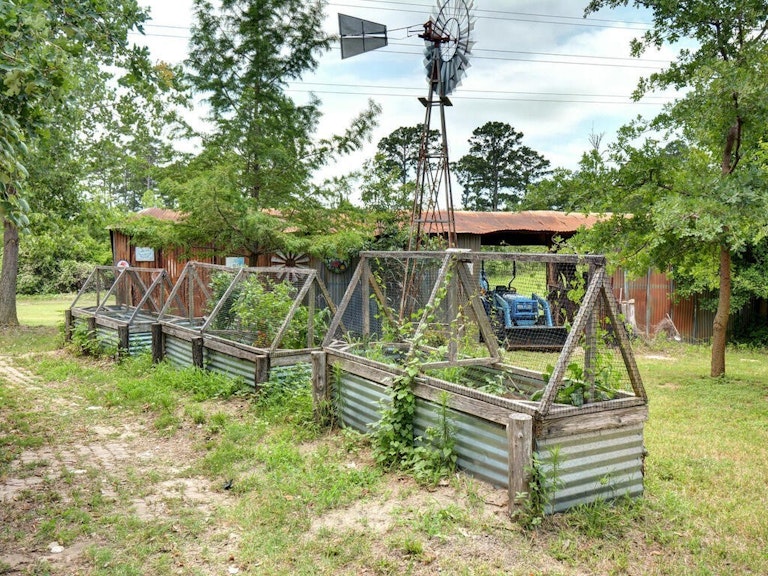 Photo 36 of 37 - 589 Pine Tree Loop, Bastrop, TX 78602