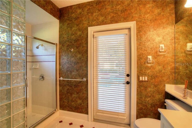 Photo 18 of 25 - 18630 Avenue Capri, Lutz, FL 33558