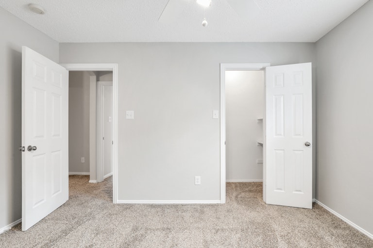 Photo 18 of 27 - 1803 Cancun Dr, Mansfield, TX 76063