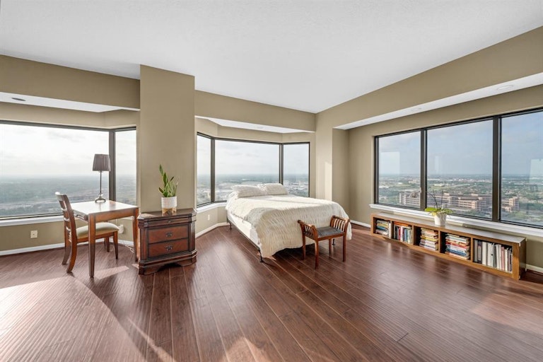 Photo 10 of 20 - 2001 Holcombe Blvd #3504, Houston, TX 77030