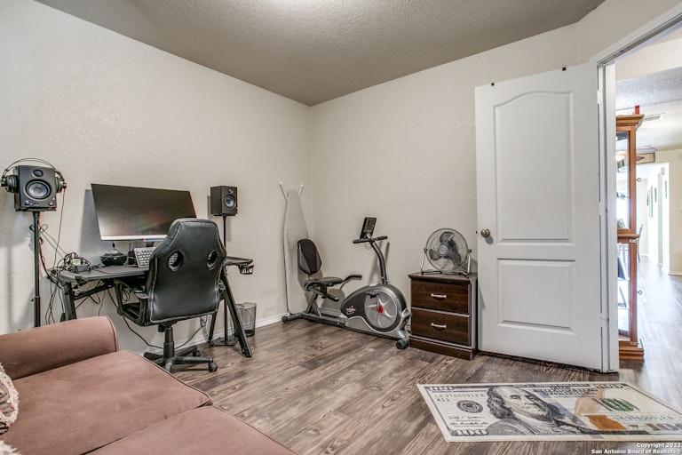Photo 18 of 21 - 1419 Range Fld, San Antonio, TX 78245