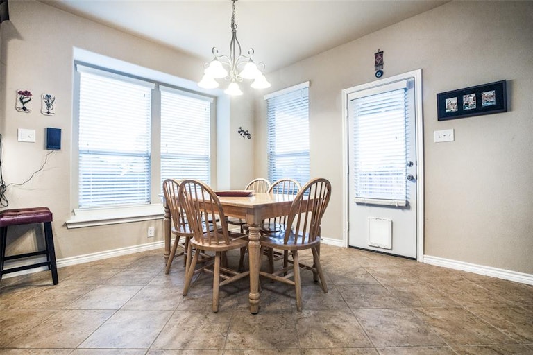Photo 11 of 25 - 3904 Edward Dr, McKinney, TX 75071
