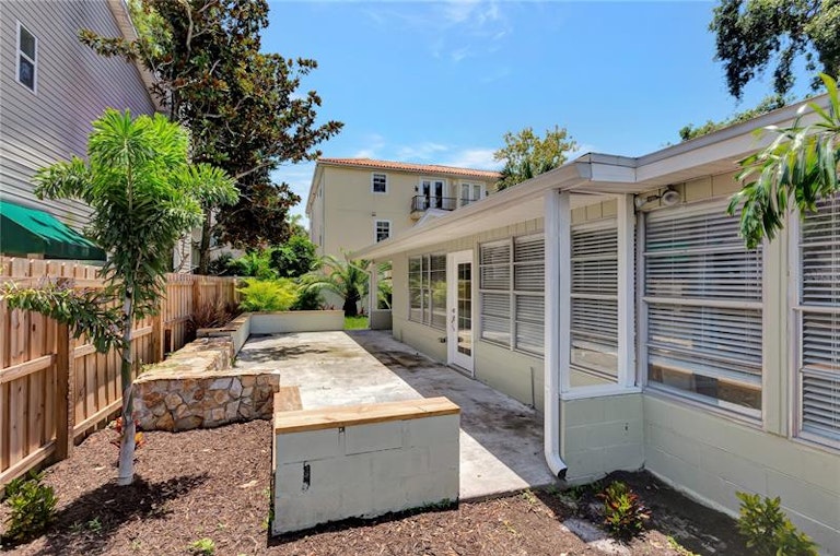 Photo 47 of 52 - 2302 S Arrawana Ave, Tampa, FL 33629
