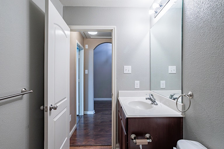 Photo 15 of 20 - 2029 Cone Flower Dr, Forney, TX 75126