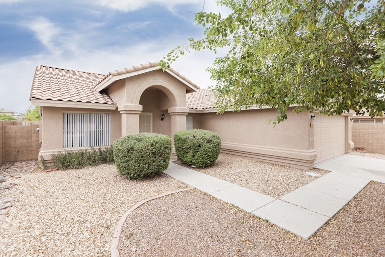 Photo 1 of 21 - 15000 W Honeysuckle Ln, Surprise, AZ 85374