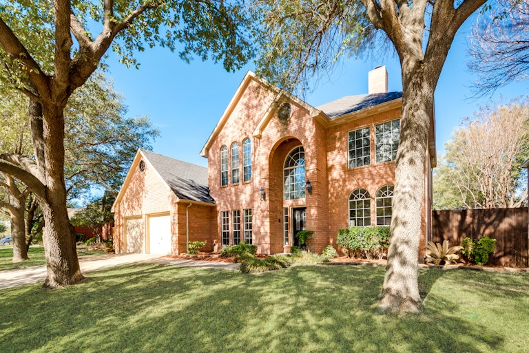 Photo 1 of 31 - 13004 Hermitage Ln, Frisco, TX 75035
