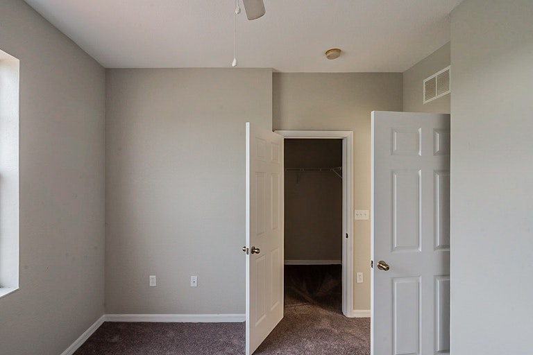 Photo 20 of 28 - 530 Parsley Ct, Kissimmee, FL 34759