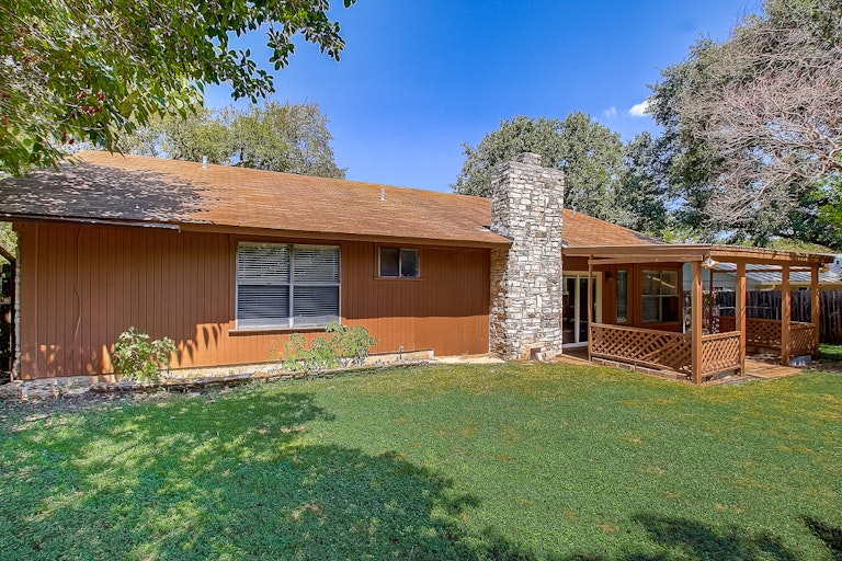 Photo 9 of 33 - 503 Quail Creek Dr, Round Rock, TX 78664