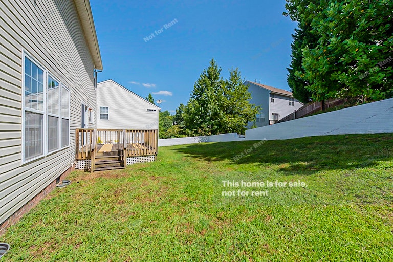 Photo 15 of 22 - 8824 Kaplan Woods Way, Wake Forest, NC 27587
