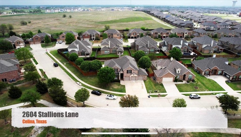 Photo 35 of 35 - 2604 Stallions Ln, Celina, TX 75009