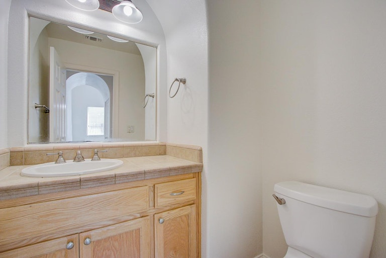 Photo 23 of 27 - 4018 Pinoche Peak Way, Rancho Cordova, CA 95742