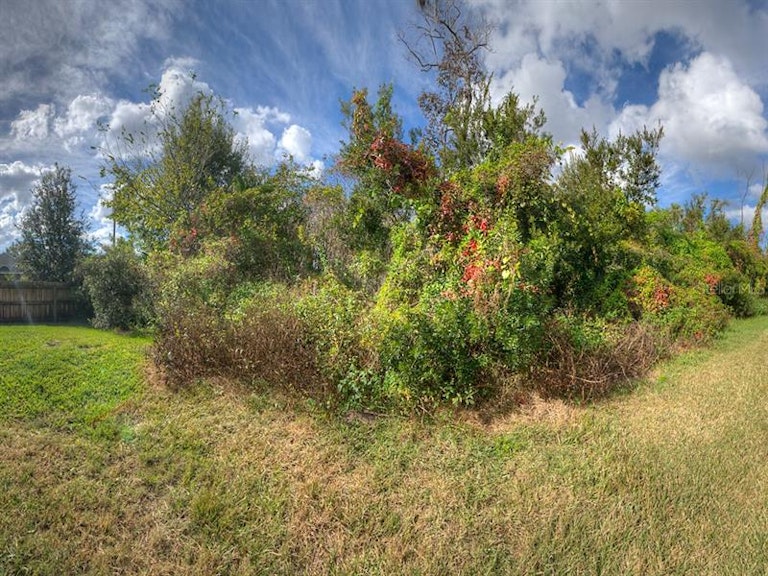 Photo 25 of 25 - 542 Penny Royal Pl, Oviedo, FL 32765