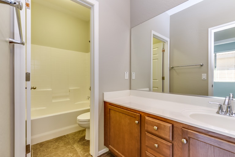 Photo 23 of 37 - 6942 W Harwell Rd, Laveen, AZ 85339