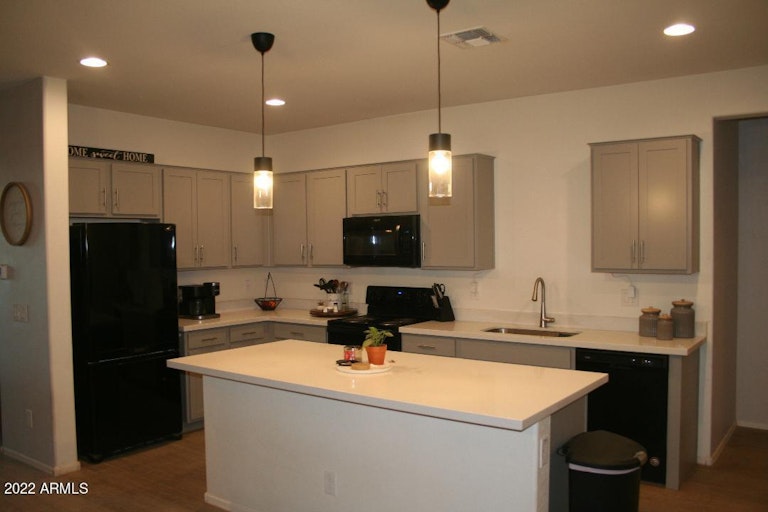 Photo 2 of 13 - 17637 W Paraiso Dr, Surprise, AZ 85387