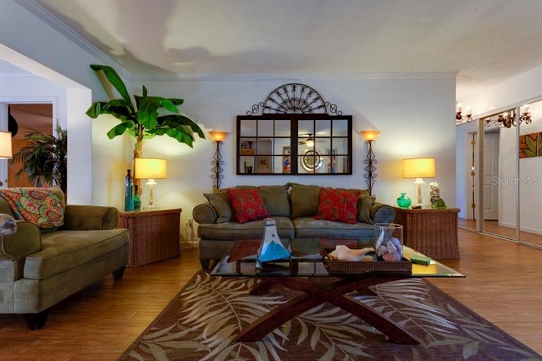 Photo 6 of 25 - 14010 80th Ave, Seminole, FL 33776