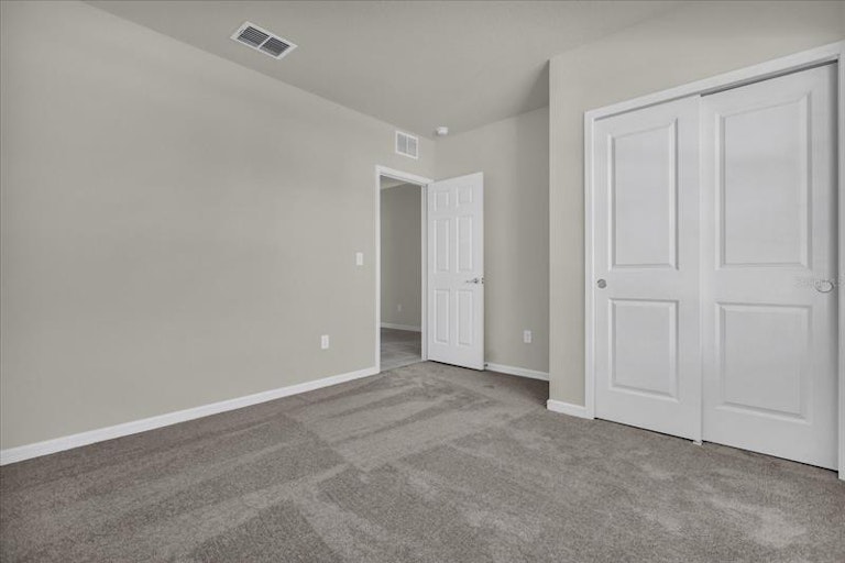 Photo 13 of 23 - 1612 Aspen Ave, Davenport, FL 33837