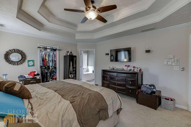 Photo 30 of 41 - 3248 Meadow Point Dr, Snellville, GA 30039