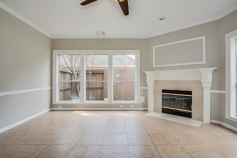 Photo 8 of 20 - 15122 Chetland Place Dr, Houston, TX 77095