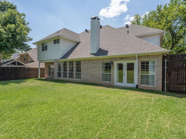 Photo 30 of 32 - 2524 Oak Brook Dr, Bedford, TX 76021
