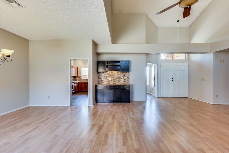 Photo 9 of 29 - 3820 E Mountain Sky Ave, Phoenix, AZ 85044