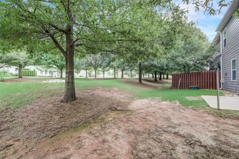 Photo 14 of 30 - 20 Tahoe Dr, Newnan, GA 30263