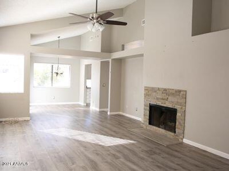 Photo 2 of 11 - 4655 W Harrison St, Chandler, AZ 85226