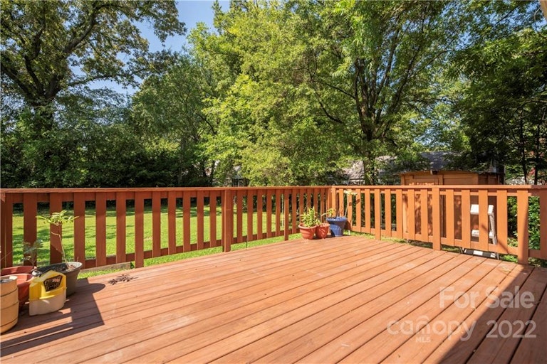 Photo 27 of 32 - 3617 Tuckaseegee Rd, Charlotte, NC 28208
