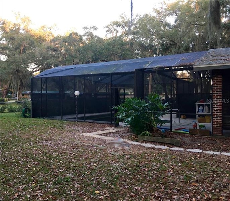 Photo 14 of 22 - 6111 Yates Rd, Lakeland, FL 33811