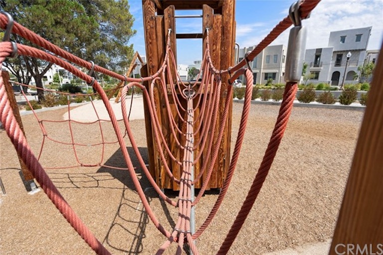 Photo 30 of 34 - 261 Magnet, Irvine, CA 92618