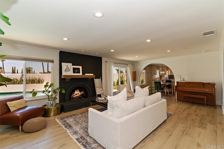 Photo 17 of 60 - 15759 Saddleback Rd, Riverside, CA 92506