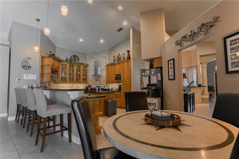 Photo 7 of 21 - 17515 Isbell Ln, Odessa, FL 33556