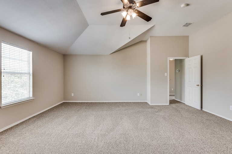 Photo 15 of 25 - 1617 Willow Way, Anna, TX 75409