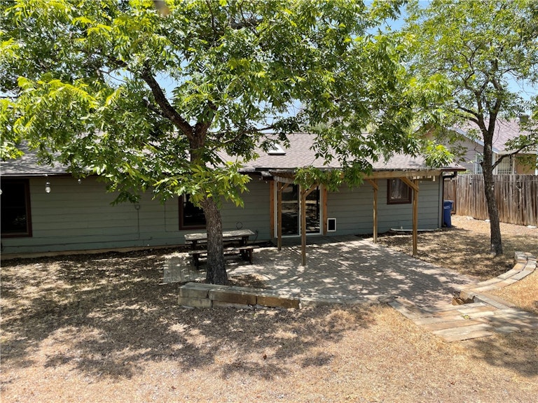 Photo 33 of 35 - 5409 Wellington Dr, Austin, TX 78723