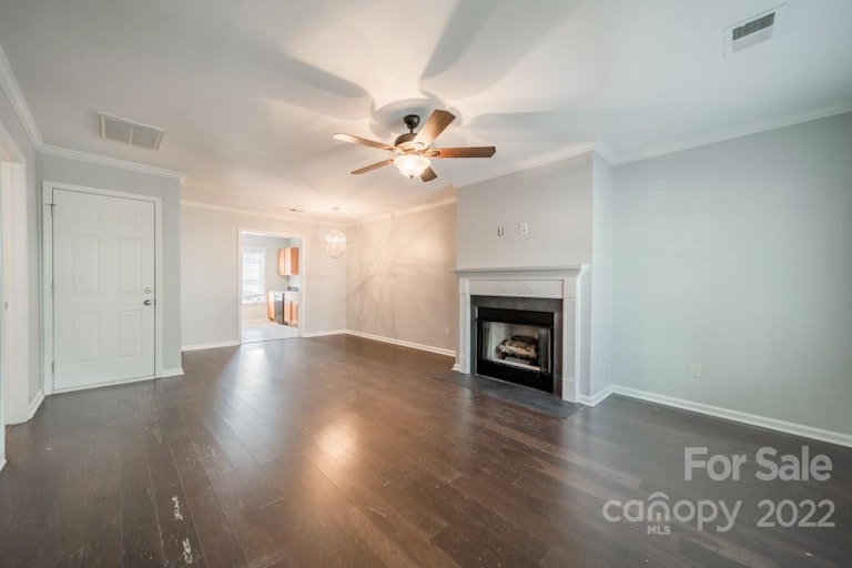 Photo 6 of 33 - 17360 Villanova Rd, Huntersville, NC 28078