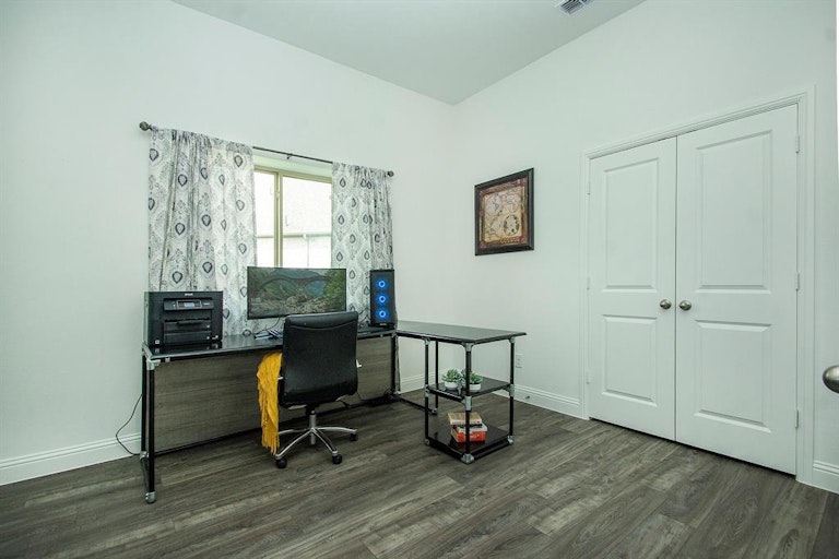 Photo 11 of 34 - 2221 Graham Rd, Anna, TX 75409