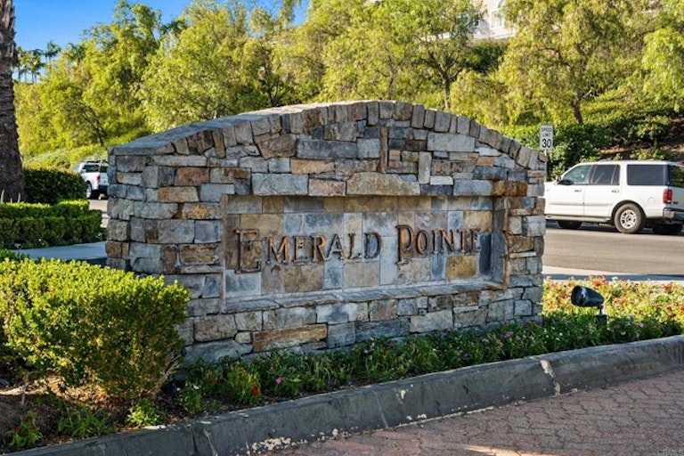 Photo 35 of 38 - 27372 Iris Ave, Mission Viejo, CA 92692
