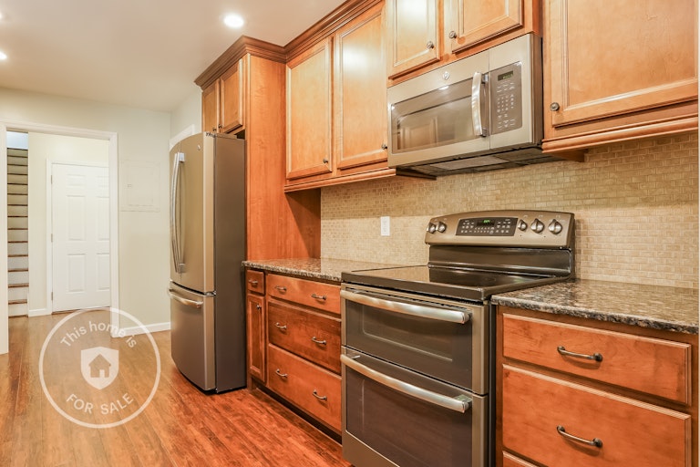 Photo 2 of 25 - 1405 Walking Trl, Fuquay Varina, NC 27526