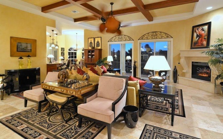 Photo 2 of 22 - 571 Putting Green Ln, Longboat Key, FL 34228