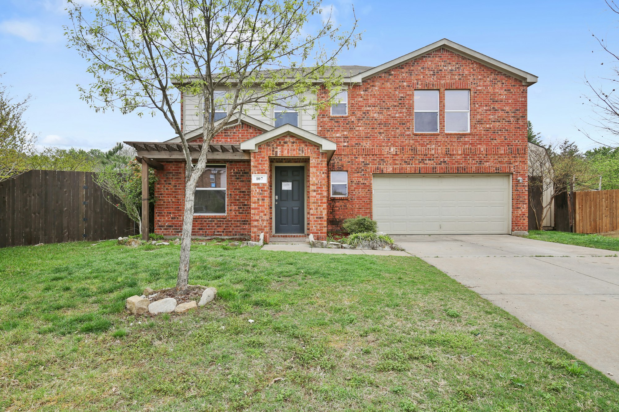 Photo 1 of 27 - 107 Southwestern Dr, Forney, TX 75126
