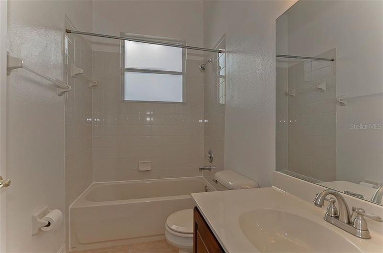 Photo 25 of 25 - 14827 Coral Berry Dr, Tampa, FL 33626