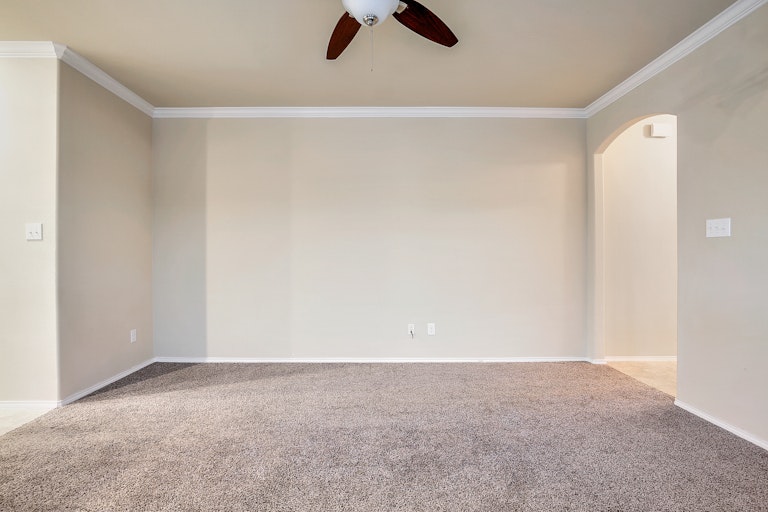 Photo 6 of 27 - 8436 Gentian Dr, Fort Worth, TX 76123