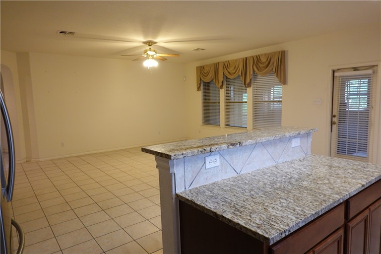Photo 14 of 33 - 329 Island Oak Dr, Austin, TX 78748