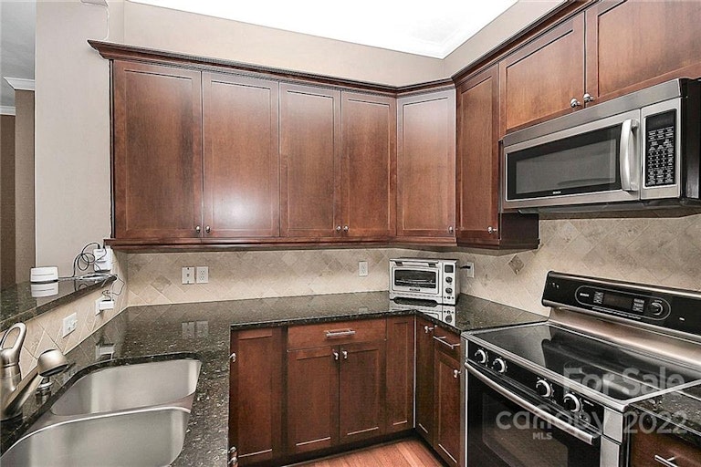 Photo 8 of 20 - 5425 Closeburn Rd #104, Charlotte, NC 28210