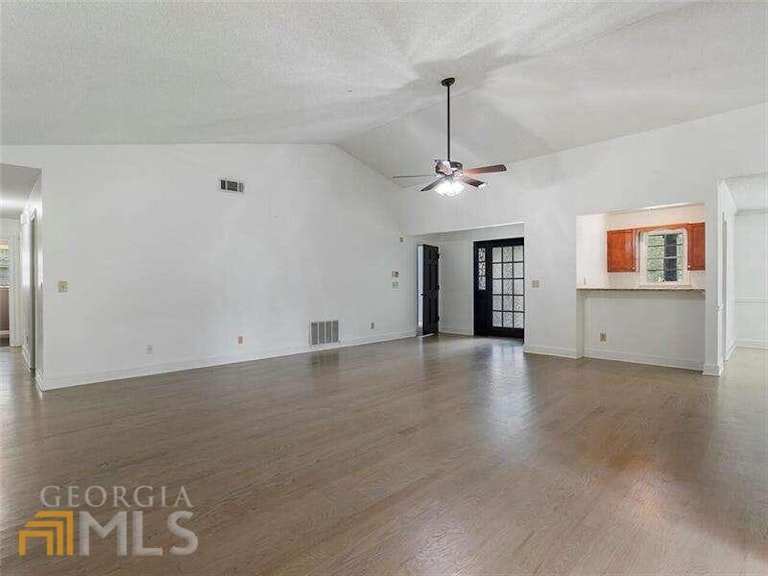 Photo 7 of 46 - 3600 Homewood Dr, Powder Springs, GA 30127