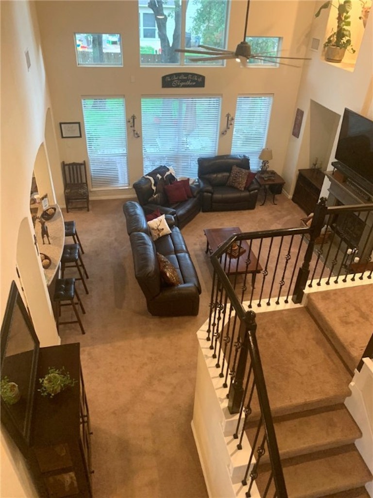 Photo 7 of 34 - 2005 Overland Dr, Leander, TX 78641