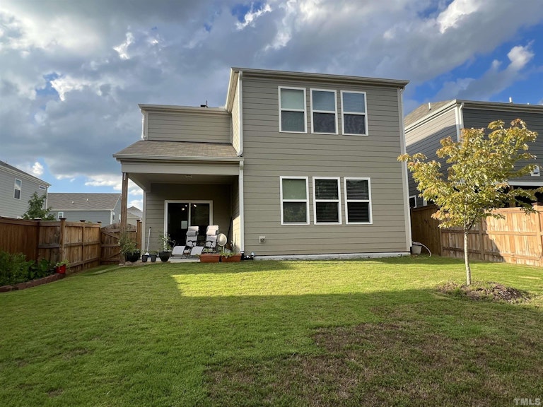 Photo 17 of 32 - 2923 Malvina Ter, Apex, NC 27502