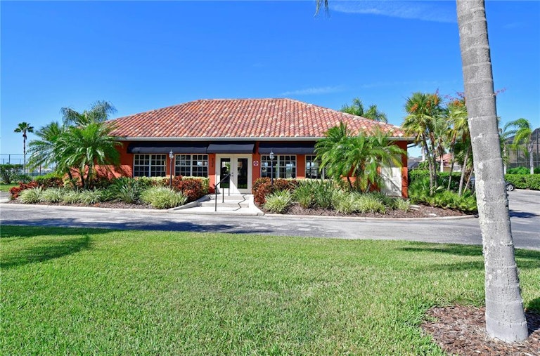 Photo 43 of 51 - 304 9th Ave E, Palmetto, FL 34221
