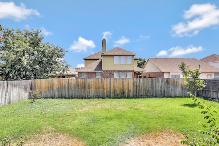 Photo 25 of 26 - 5832 Pearl Oyster Ln, Fort Worth, TX 76179