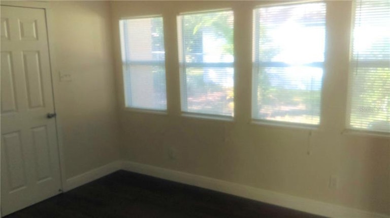 Photo 5 of 16 - 2435 10th St S, Saint Petersburg, FL 33705